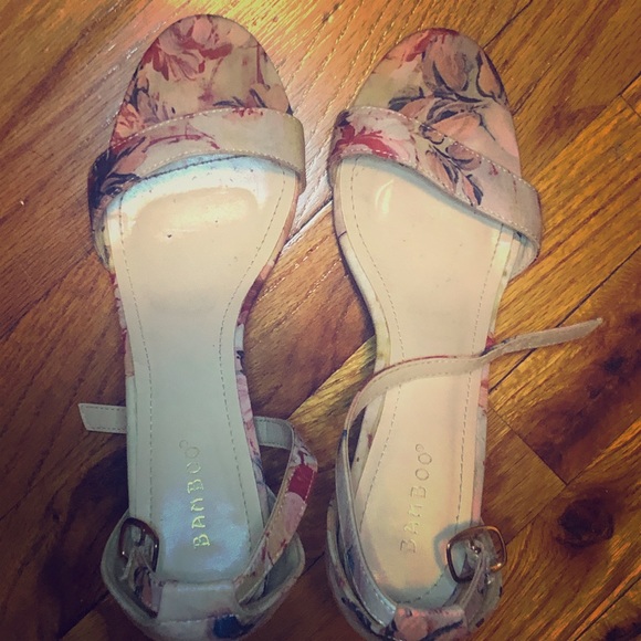 Bamboo Floral Shoes - Picture 1 of 3